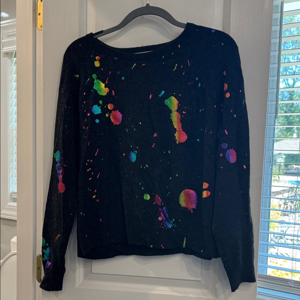 SCOTT & SCOTT LONDON Gray Sweater With Iridescent Splatter Paint Design